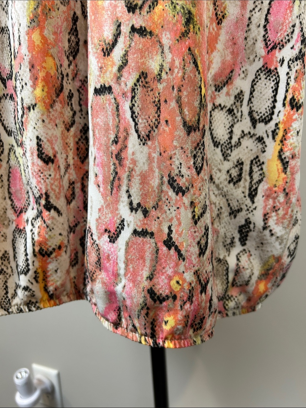 Reitmans Womens Sleeveless Snake Print Blouse Pink Coral XXL Plus Size - Picture 5 of 11